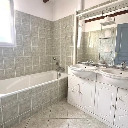 Hébergement de vacances Confortable Dans Un Cadre Calme Et Agréable, Proche Côte Atlantique Peyrehorade